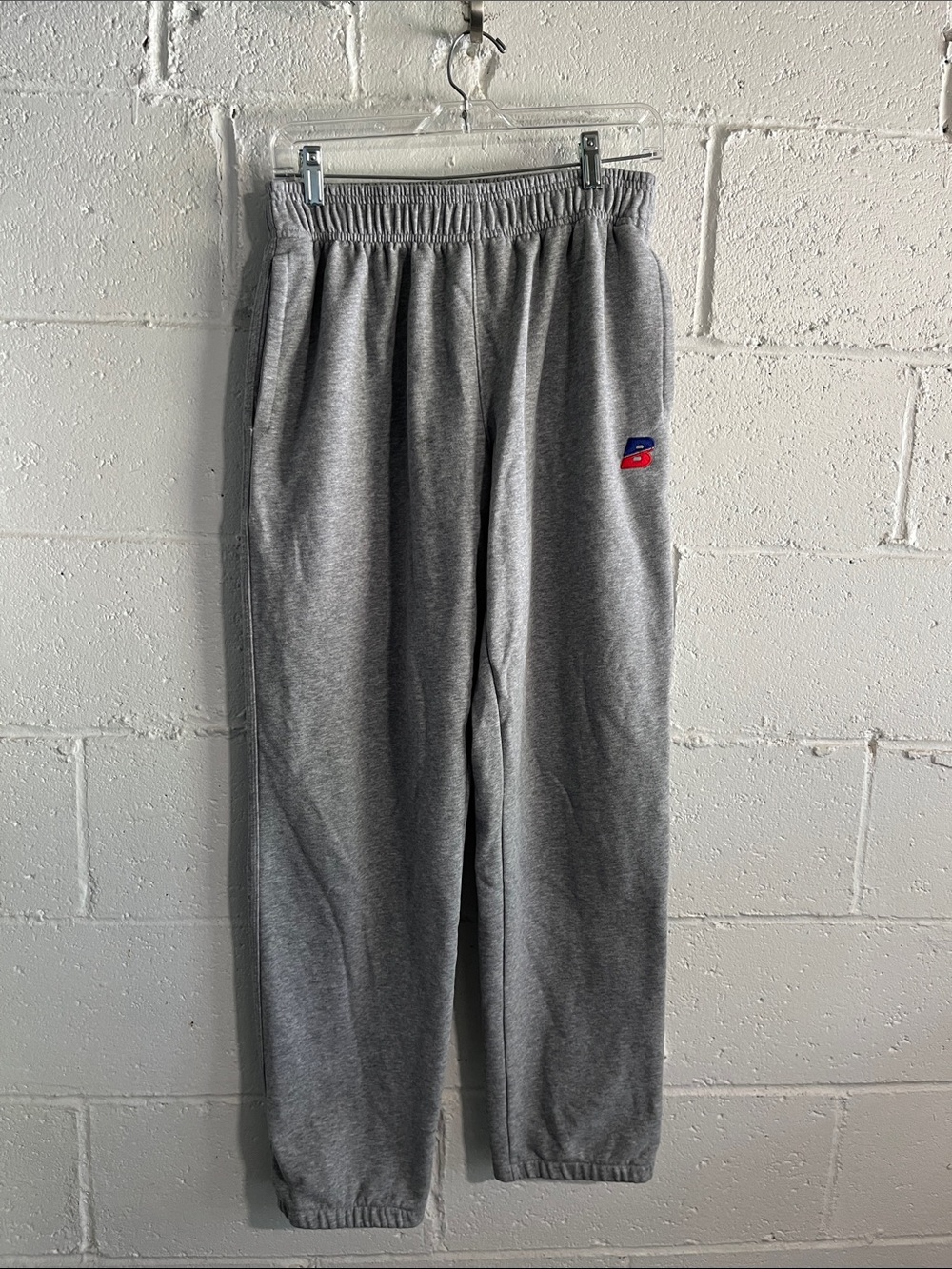 Benitez by Baylen Levine Sweatpants- Medium
